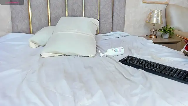 Nahomycarterr's cam snapshot