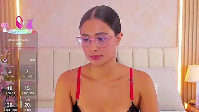 ZOEBARLOWE's cam snapshot