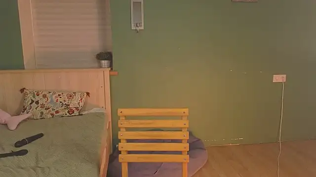 too_sexxxy's cam snapshot