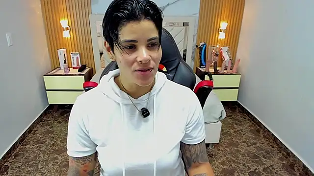 KAROLLJONES1's cam snapshot