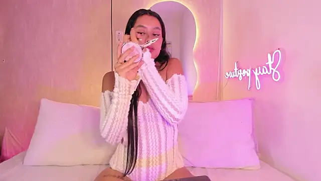 ashley-vega's cam snapshot