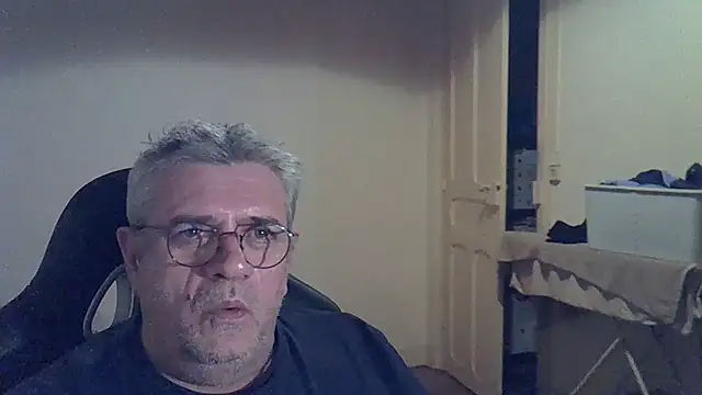 _hippo_'s cam snapshot