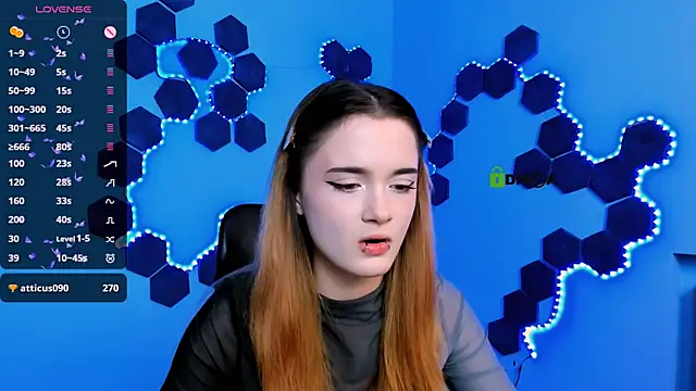 liana_kisses's cam snapshot