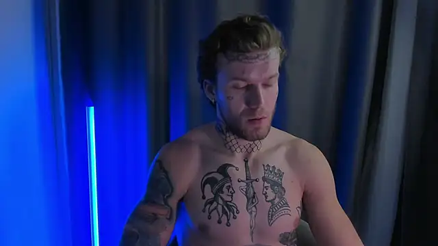 Huntall77's cam snapshot