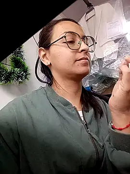 bri_ali's cam snapshot