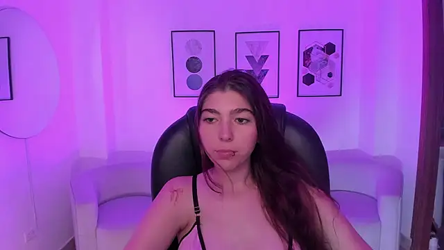 valeryn_darter's cam snapshot