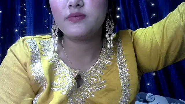 Princess_noorjahan live sex cam
