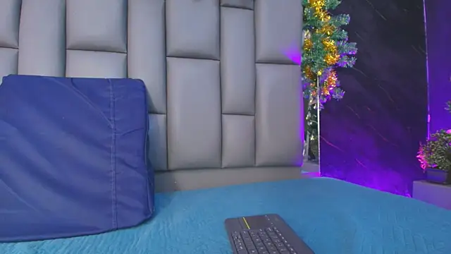 kissme_luna's cam snapshot