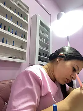 PaulaCruz01's cam snapshot