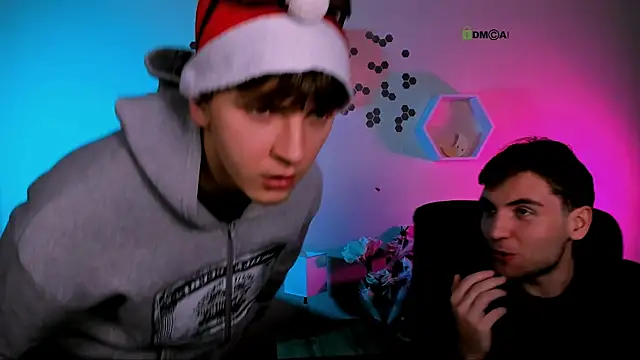 travis_wolf_'s cam snapshot