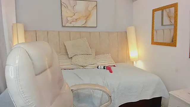 Miley_Collins's cam snapshot