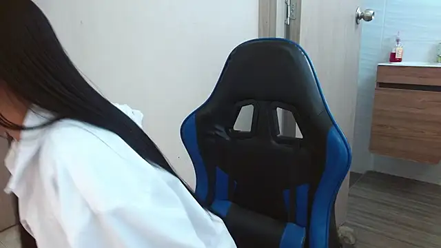 AliceSmity_'s cam snapshot