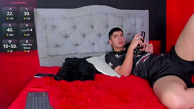 Alana_Dereck12's cam snapshot