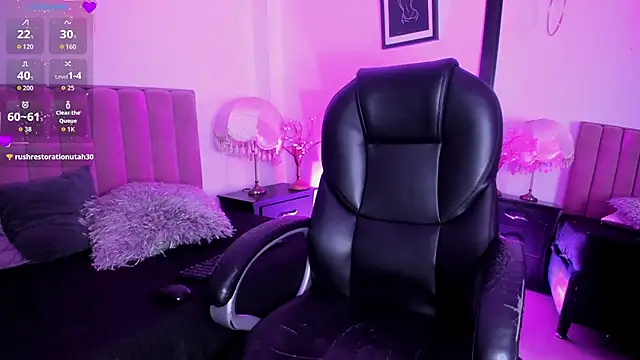 Emma_Moore8's cam snapshot