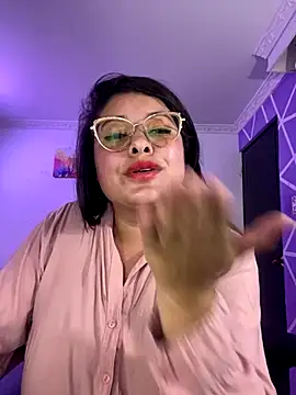 MiiaaJoness's cam snapshot