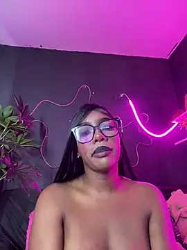 TIFFANYYSTAR live sex cam