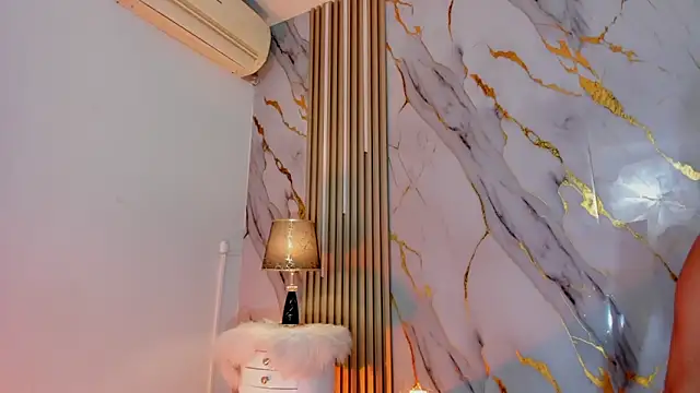 sharon_greey's cam snapshot