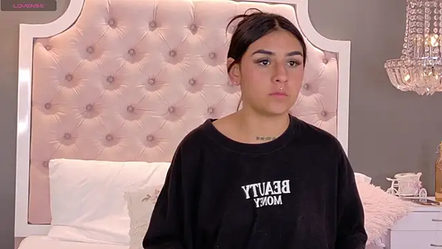 VioletBlaze live sex cam