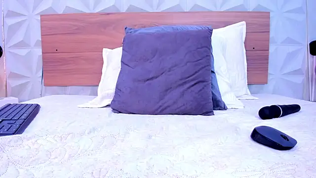 Stacey_white_'s cam snapshot