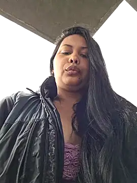 Alessandraa-'s cam snapshot