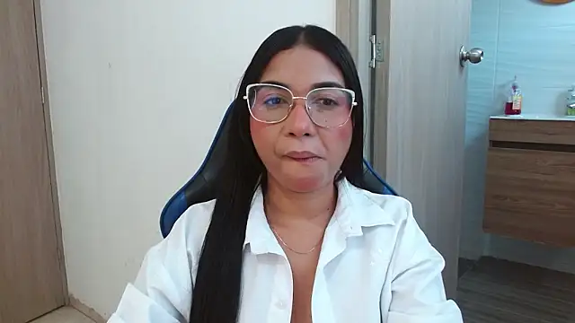 AliceSmity_'s cam snapshot