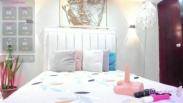 _EmilyJireh_'s cam snapshot