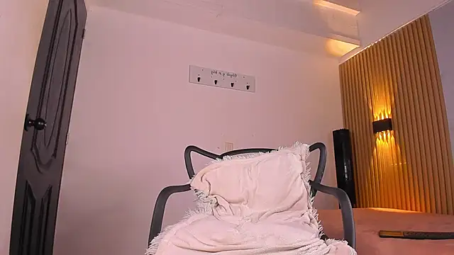 austin_rouse's cam snapshot