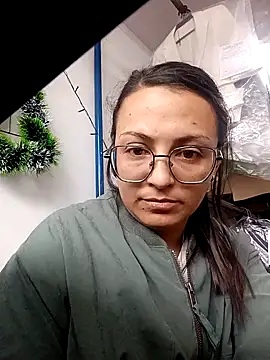 bri_ali's cam snapshot