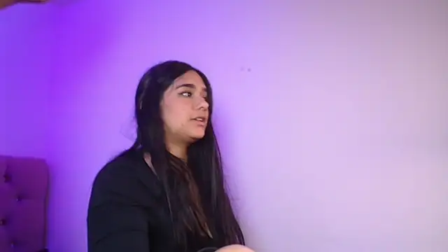 mae_nathan_'s cam snapshot