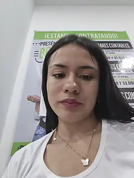 CHARLOTTE__05's cam snapshot