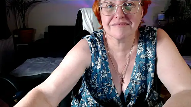 JoannaAndNeighbour live sex cam