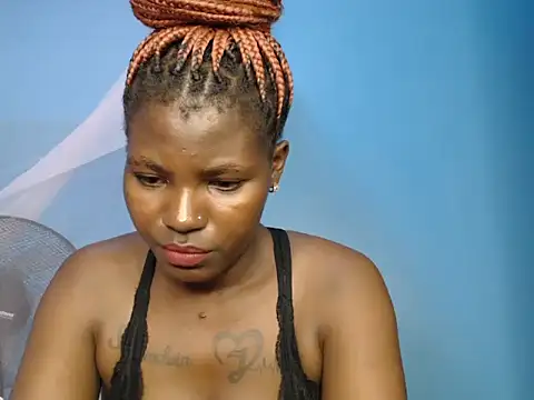 TrishaKalid's cam snapshot