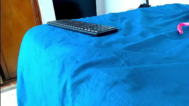 Evaa_18's cam snapshot