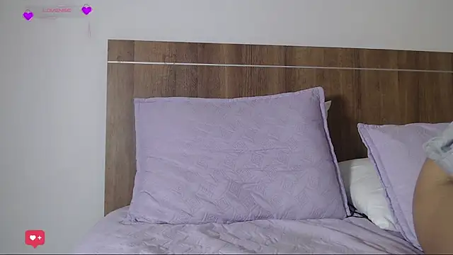 WendySuns_'s cam snapshot