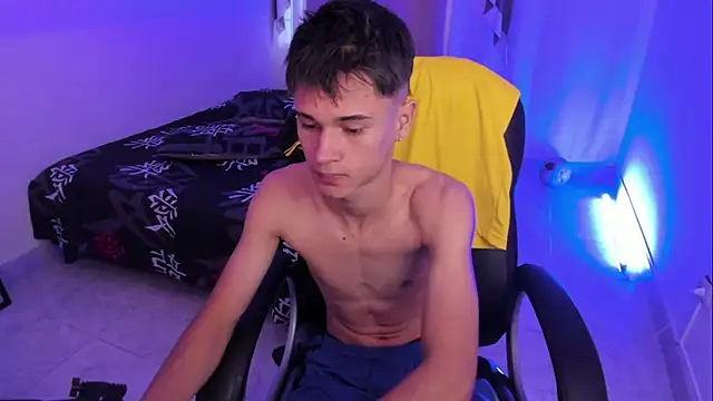 Aron_Boyy's cam snapshot