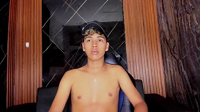 Timmy_Kiing_'s cam snapshot