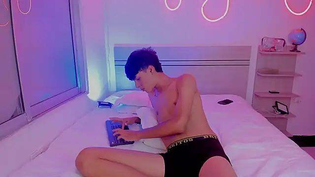 luccas_ferreira's cam snapshot