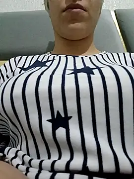 3Omar45's cam snapshot