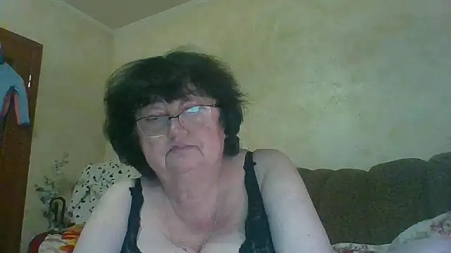 MilaSky5303's cam snapshot