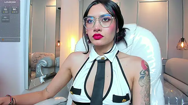 AzuraKindong's cam snapshot