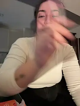 KimArts's cam snapshot