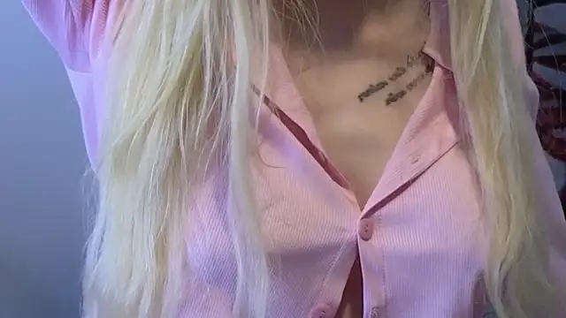 JuliaJuliette's cam snapshot