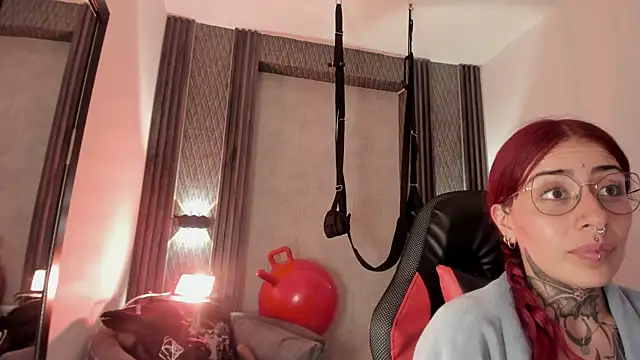 selene_red_'s cam snapshot