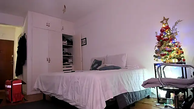 mr_almo's cam snapshot