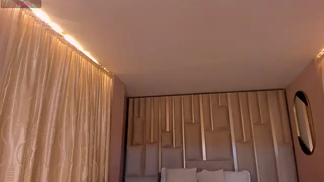 MaiaCollins's cam snapshot