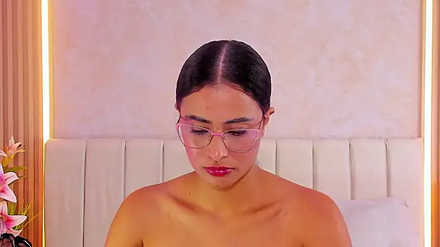 ZOEBARLOWE's cam snapshot