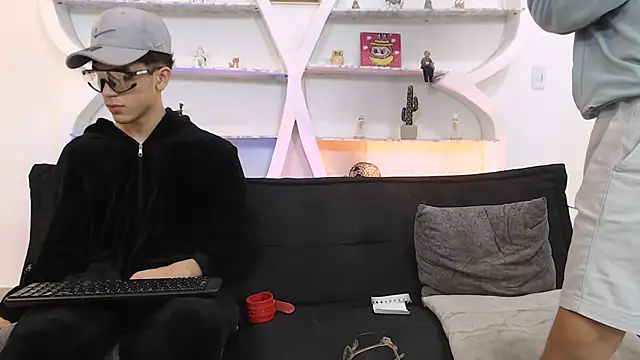 THREE_GUYS_HOT's cam snapshot