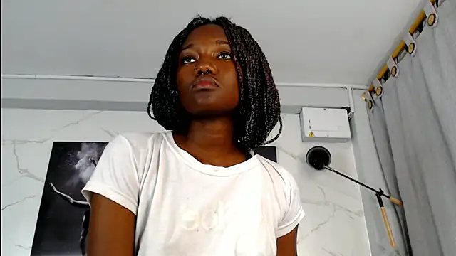 Evaa_18's cam snapshot