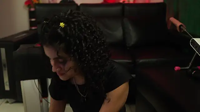 bonniie_98_'s cam snapshot