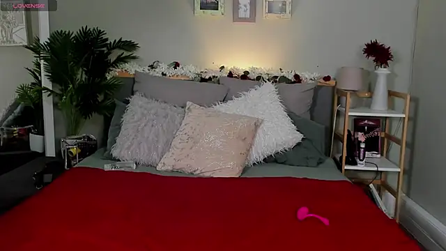 HotStellaaa's cam snapshot